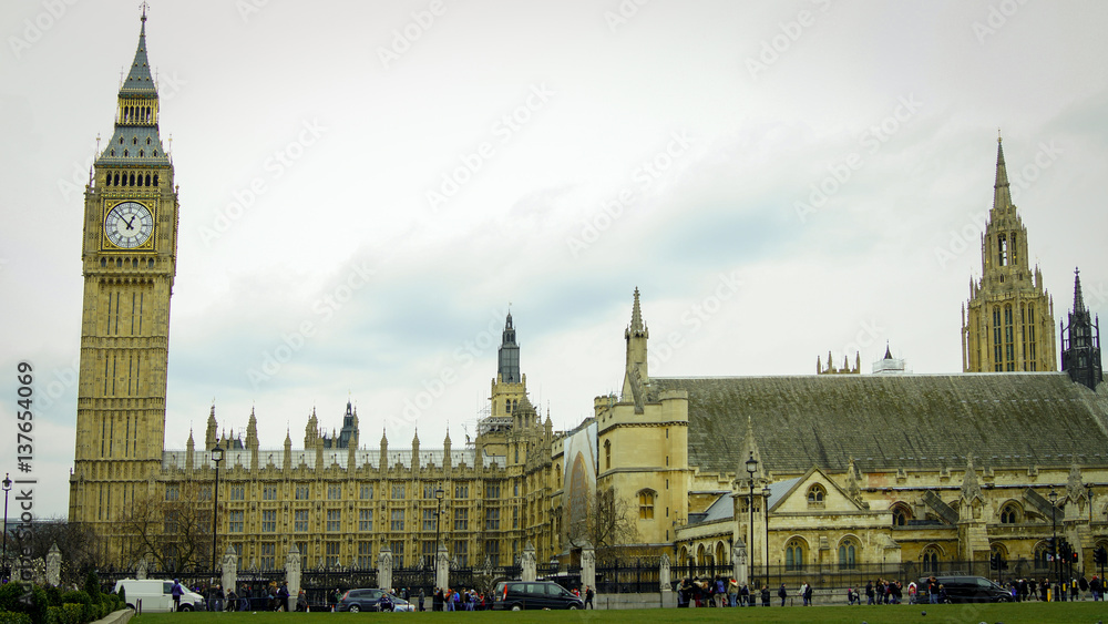 Fototapeta premium Big Ben and Parliament in London, UK, April