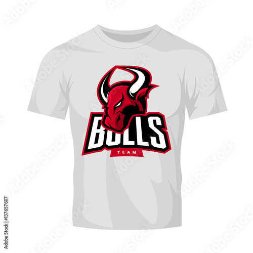 Red furious bull sport vector logo concept isolated on white t-shirt mockup. Modern web infographic professional team pictogram.
Premium quality wild animal t-shirt tee print illustration.