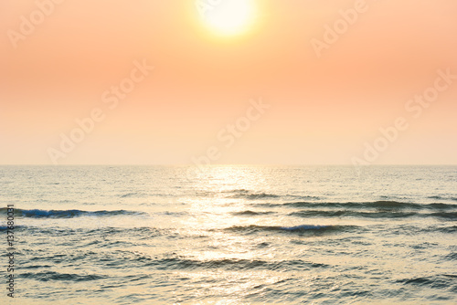 Fototapeta Naklejka Na Ścianę i Meble -  sunrise in the sea