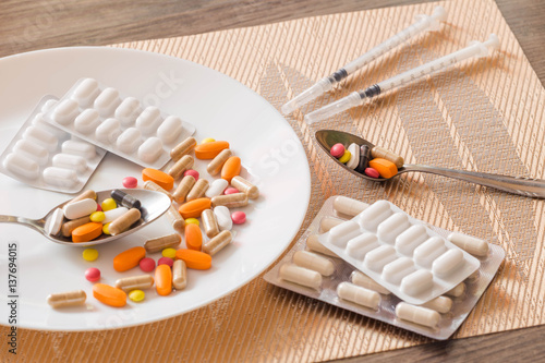 Dependence of tablets / hypochondria / concept 