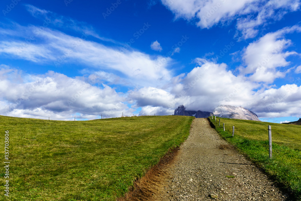 Obraz premium Hiking path in Alps, Italy Mountains