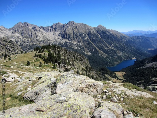 Parque nacional de Aiguas Tortas y Lago de San Mauricio Valle de Bohi Lérida Cataluña Spain