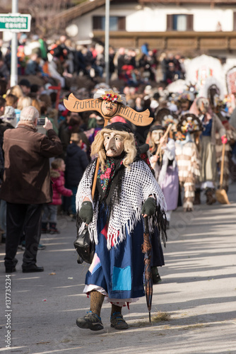 Matschgerer Fasching Karneval Umzug Absam Tirol Österreich photo