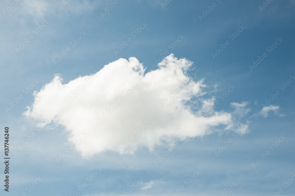 Obraz premium Cloud on blue sky