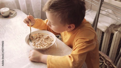 kid to eat heartily of cereal breakfast
