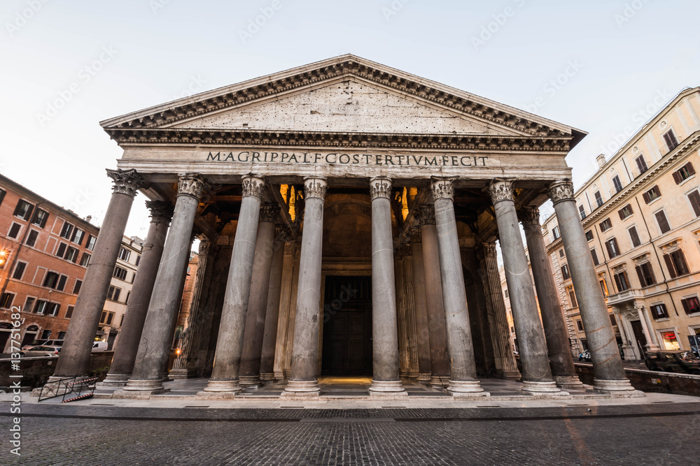 Obraz premium Nobody at Pantheon at sunrise, Rome, Italy