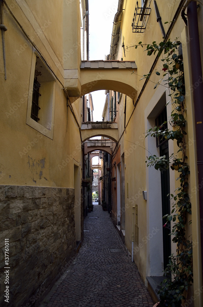 glimpse through the alleys of a country of the Mediterranean Sea