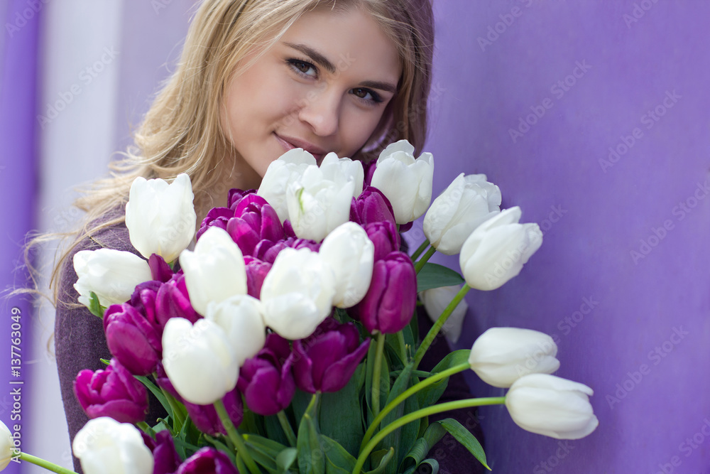 Woman with tulips Woman with tulips