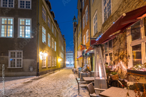 Fototapeta Naklejka Na Ścianę i Meble -  Old town of Gdansk in snowy winter, Poland