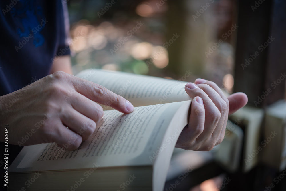 Fototapeta premium reading a book