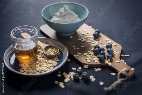 Blueberries, yogurt, oats and honey