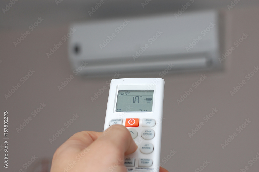 Airconditioner on wall control Airconditioner on wall control