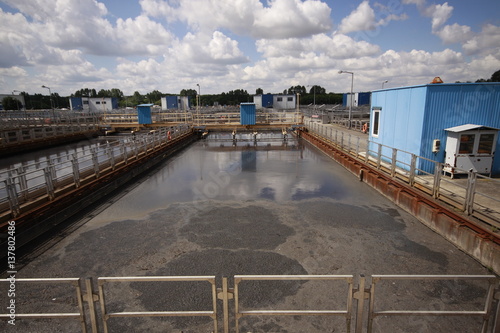 Activated sludge tank