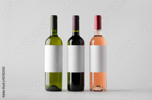 Wine Bottle Mock-Up - Three Bottles. Blank Label © Shablon