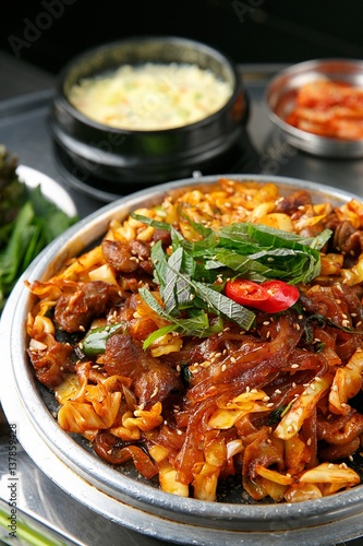yache gopchang bokkeum. Stir-fried Beef Tripe with Vegetables.