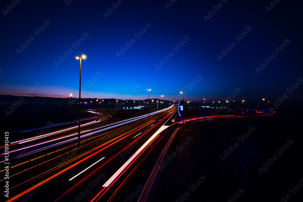 Obraz premium Highway at night