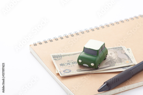 Wallpaper Mural 車のローン　自動車保険 Torontodigital.ca