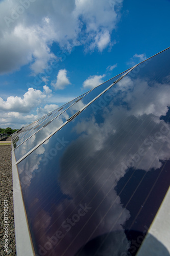 Solar Cell Power Plant © Framenism