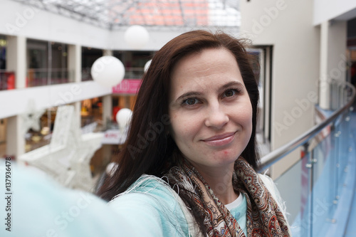 The girl's portrait in shopping center