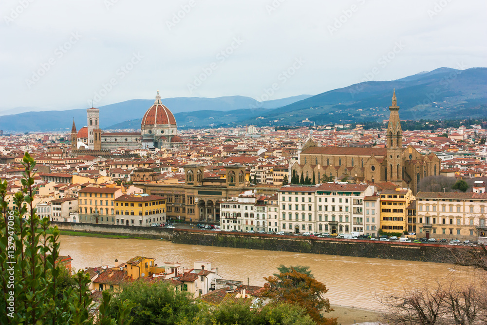 View from above of Firenze ,river and bridges from Piazzale Michelangelo