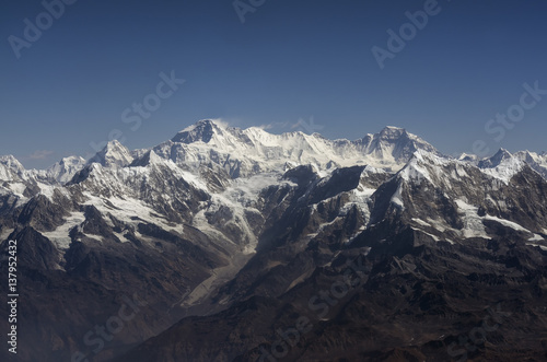 Everest Peak and Himalaya Everest mountain range panorama photo