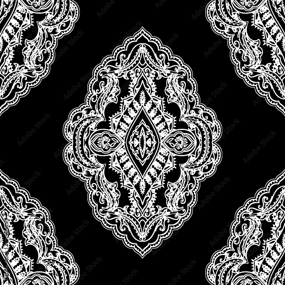Damask paisley pattern. Ethnic ornamental motif. Vector illustration