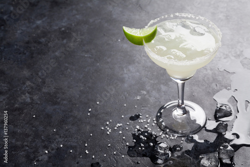 Wallpaper Mural Margarita cocktail Torontodigital.ca