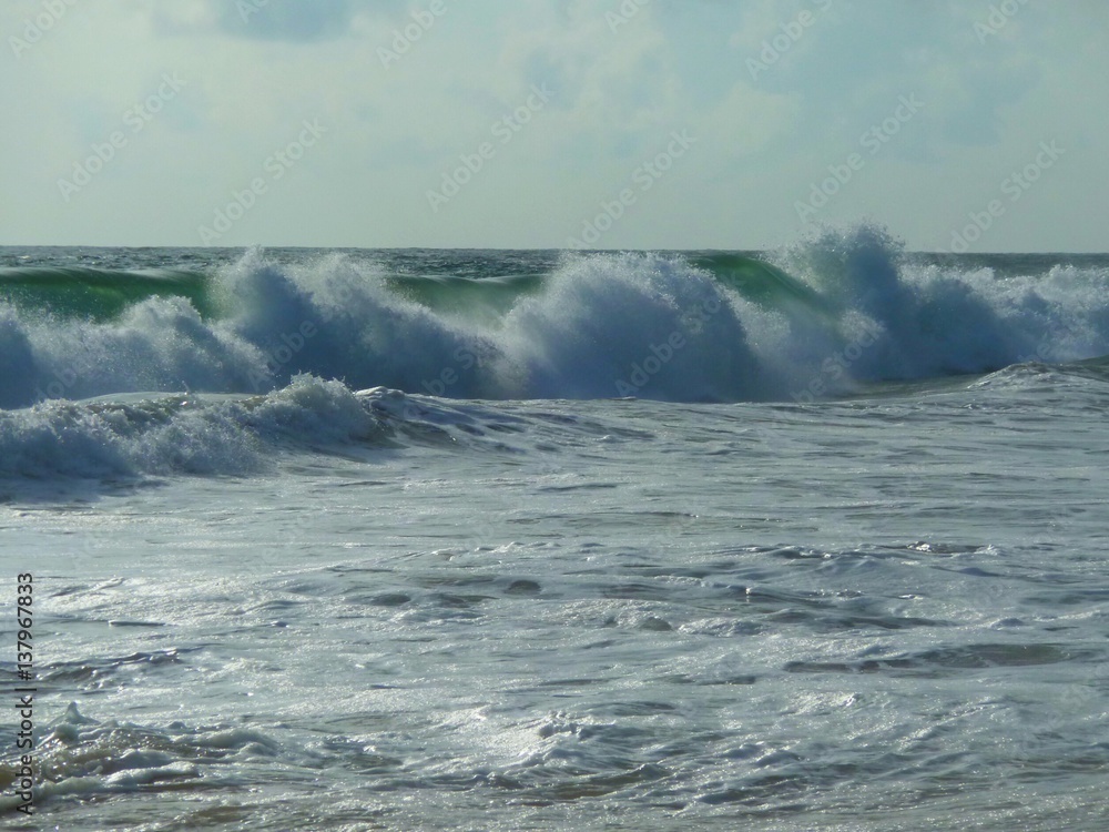 Obraz premium huge waves in Indian ocean
