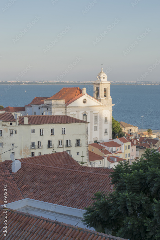 Fototapeta premium Views of the houses of Lisbon
