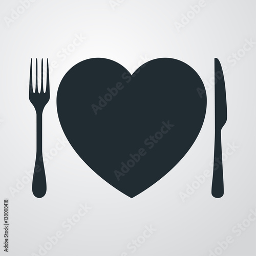 Icono plano corazon con tenedor y cuchillo en fondo degradado