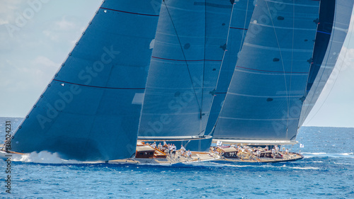 Obraz na płótnie up close and racing