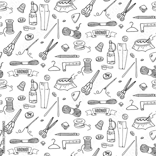 Seamless pattern Hand drawn doodle Handmade icons set. Vector illustration. Sewing collection. Cartoon hand made sketch element: embroidery, jewelry making, button, needle, scissors Spool Pin Knitting