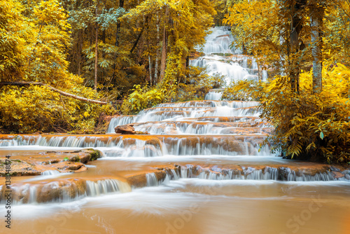 Foto Waterfall at Pha Charoen National Park, Mae Sot, Tak, Thailand