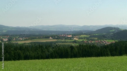 Oststeirisches Hügelland mit Blick auf das Chorherrenstift Vorau (Kamerazoomfahrt) photo