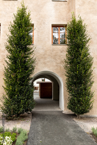 Encompassed Archway