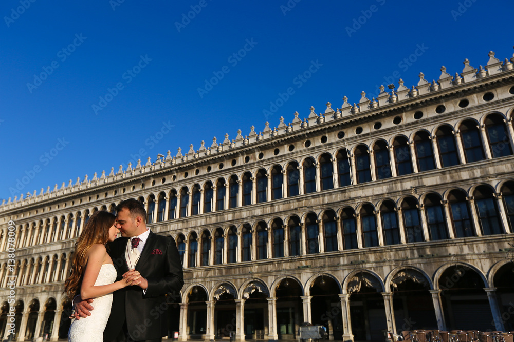 Groom and bride in Venice, Italy