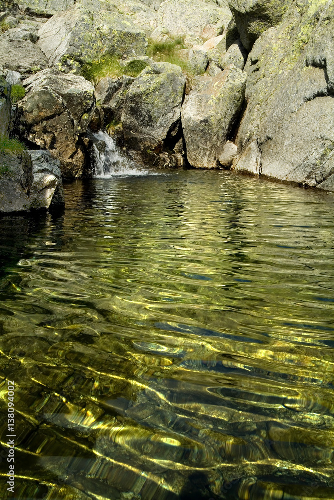 Fototapeta premium Pond in the mountais