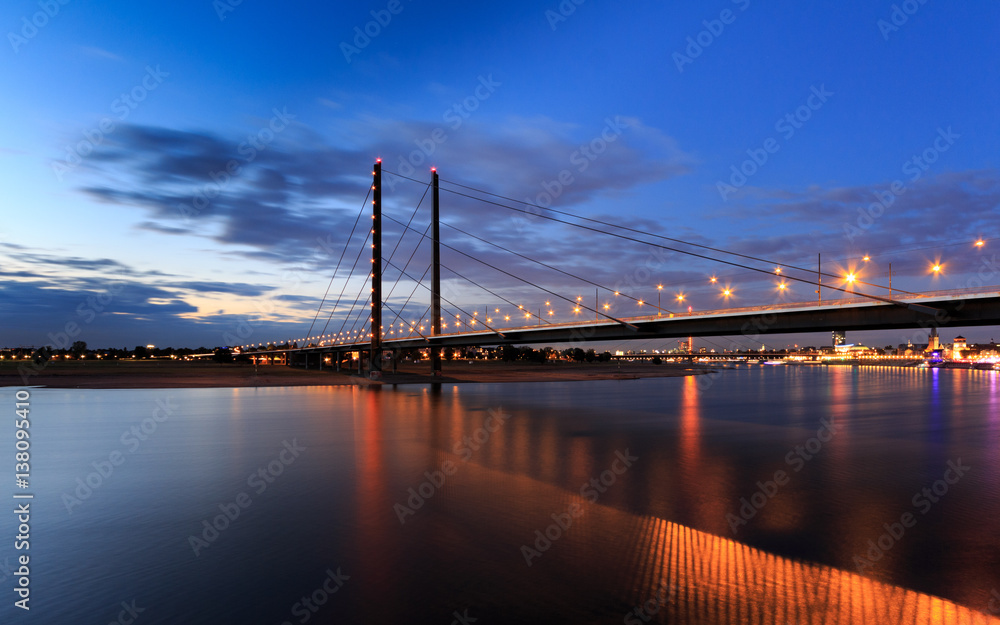 Rheinkniebrücke Rheinkniebrücke