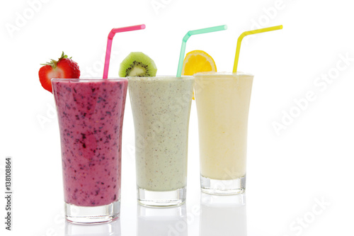 Healthy Smoothies with Strawberries, Kiwis and Oranges, for a good fit start in your day