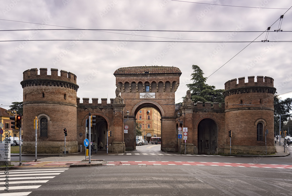 Porta Saragozza Bologna