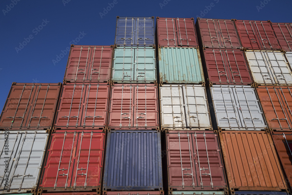 Fototapeta premium colorful plain shipping containers