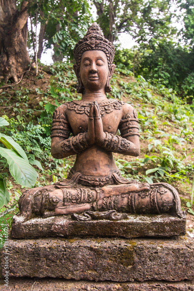 Obraz premium Old Thai angel statue