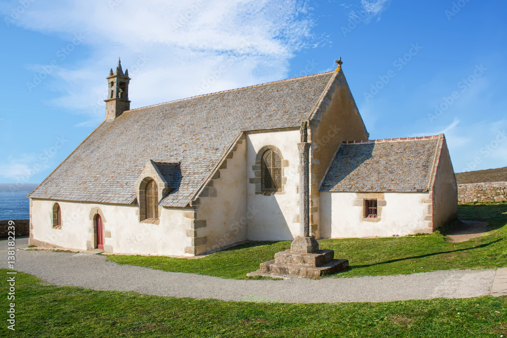 La chapelle St They à la Pointe du Van en Bretagne - France