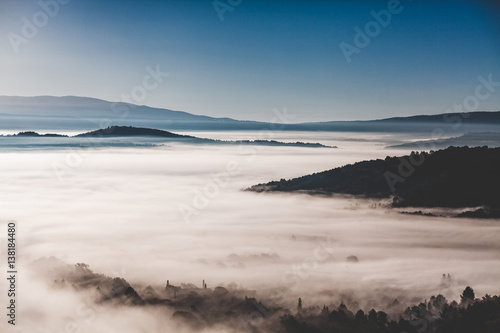 Wallpaper Mural Brumes automnales Torontodigital.ca