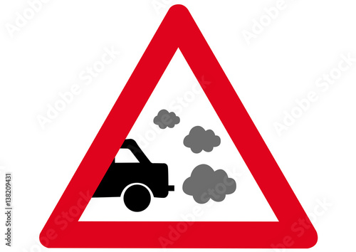 Schild Achtung Autoabgase 
