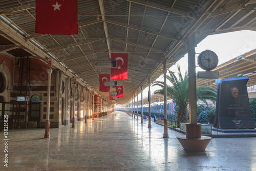 Obraz na plátně Historical Sirkeci train station with turkish flags