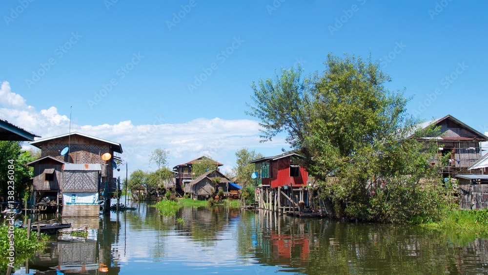 Fototapeta premium Houses on the water in Inle Lake, Myanmar