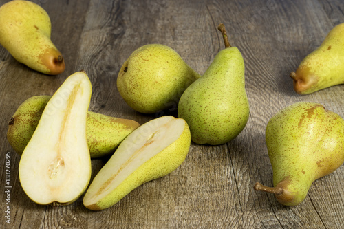abate fetel pears sliced