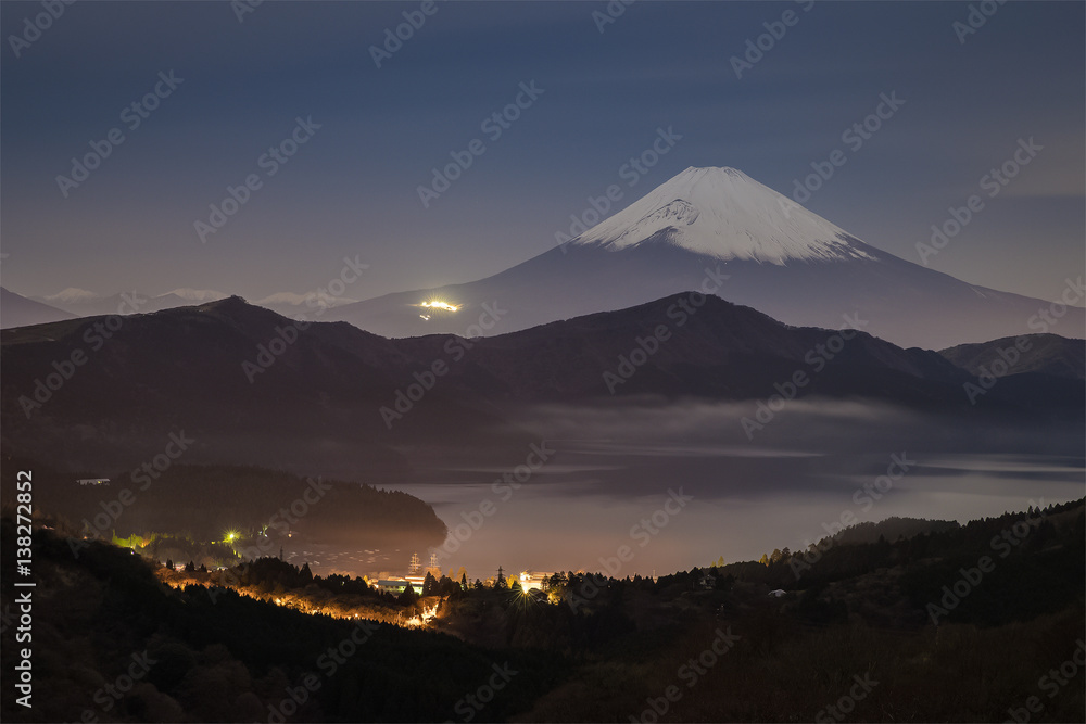 Obraz premium Mt.Fuji and Ashi lake at night time , the lake with Mount Fuji in the background is the symbol of Hakone , Kanagawa prefecture , Japan