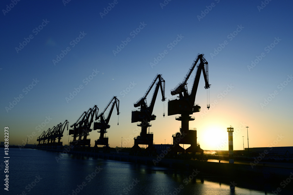 Obraz premium Gantry crane in the port